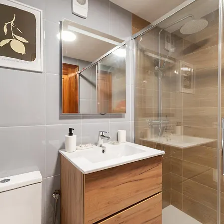 Deluxe By Minoca Con Parking Apartment